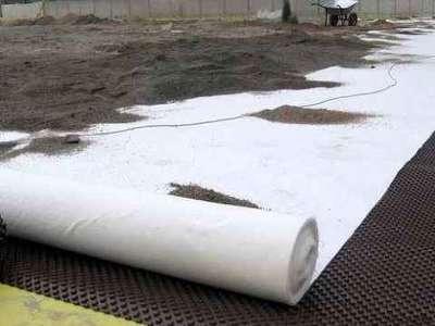 Геотекстиль голкопробивний 200 г/м2.